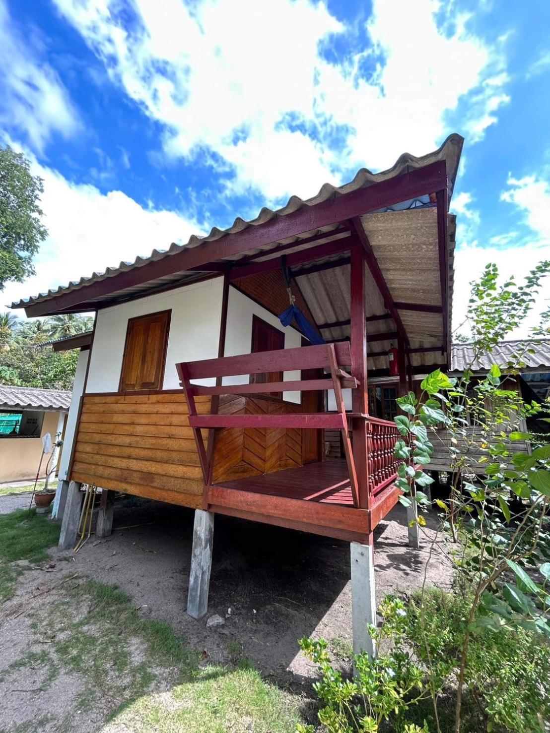 Pinks Bungalow Baan Tai Eksteriør bilde